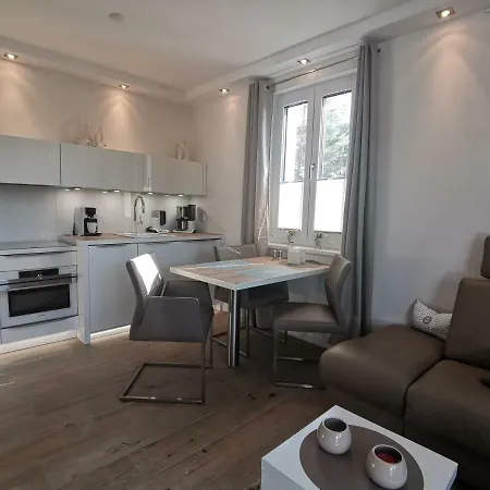 Captain & Sun 아파트